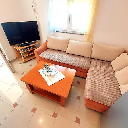 Apartment Cozy 2 Bedroom With Terrace *